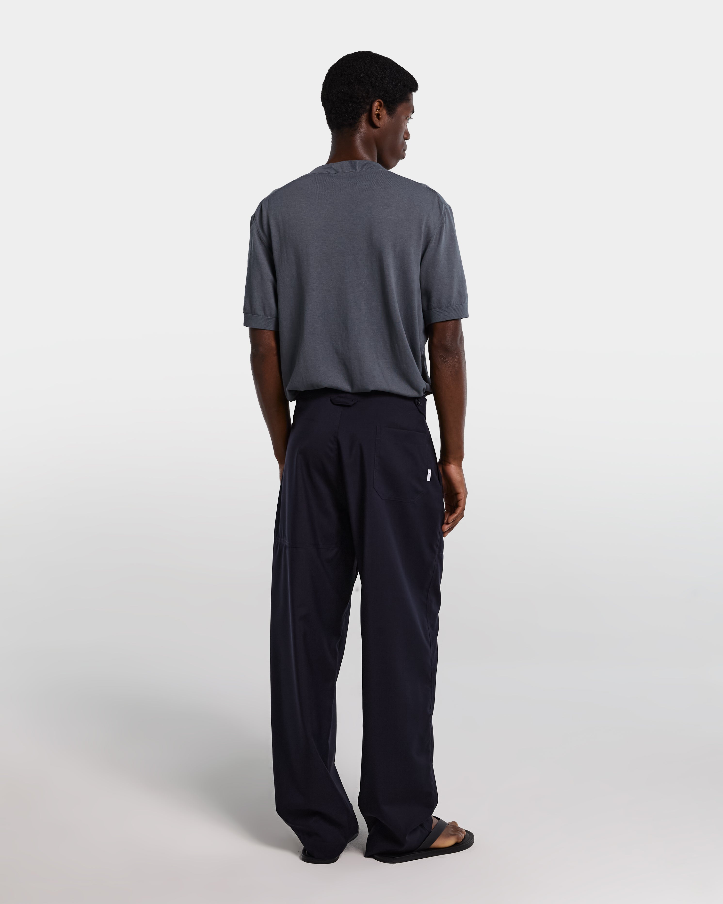 Pantalone in frescolana blu navy con vita regolabile