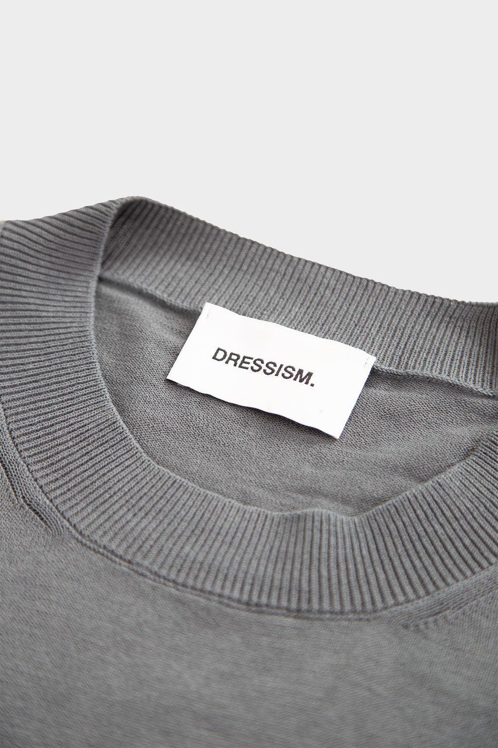 T-shirt grigia in maglia