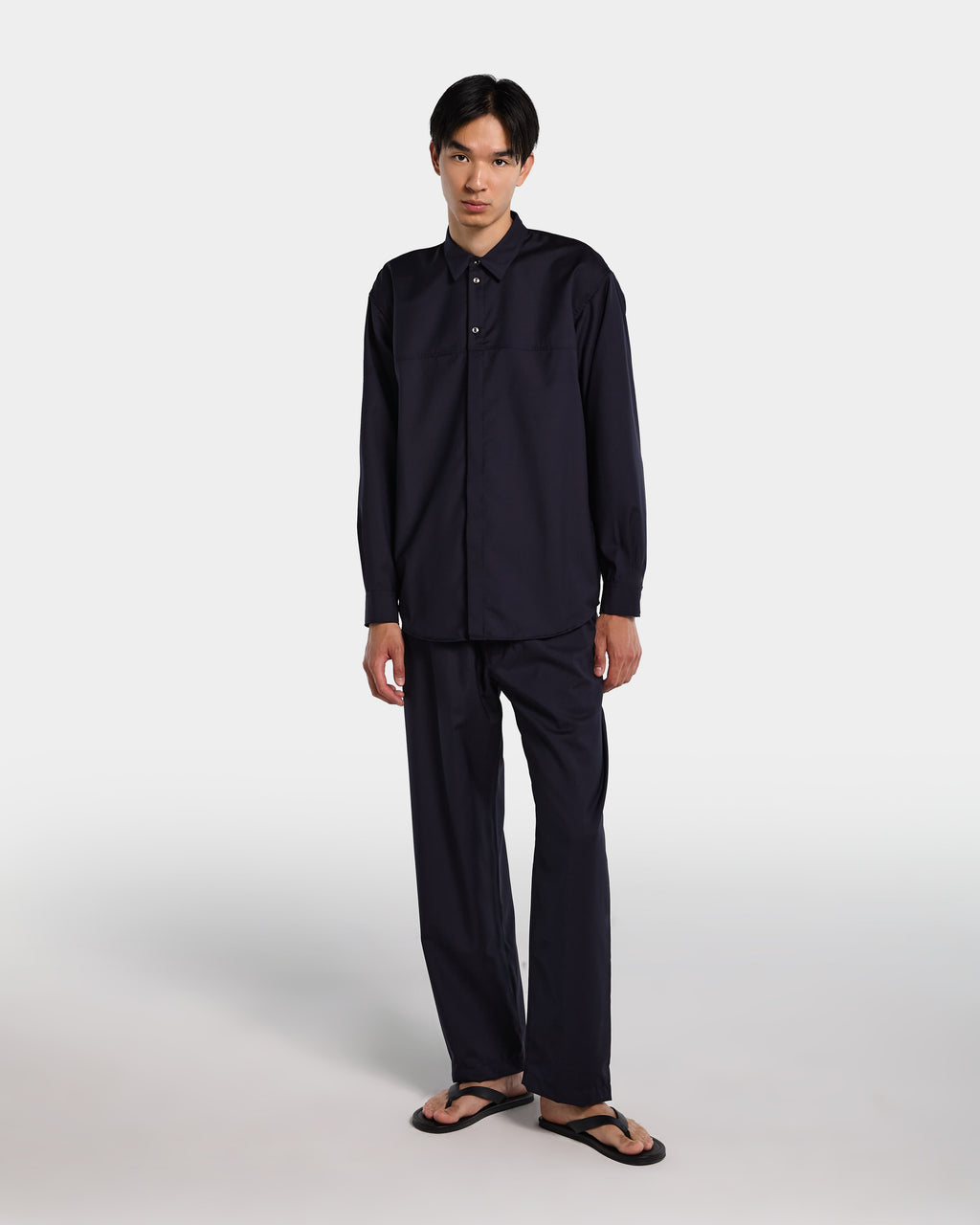 Overshirt in frescolana blu navy con maniche lunghe