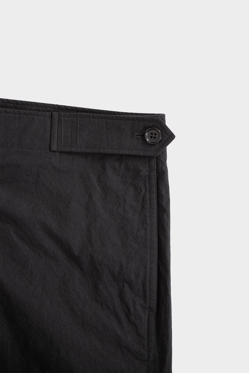 Bermuda nero in popeline di cotone con vita regolabile