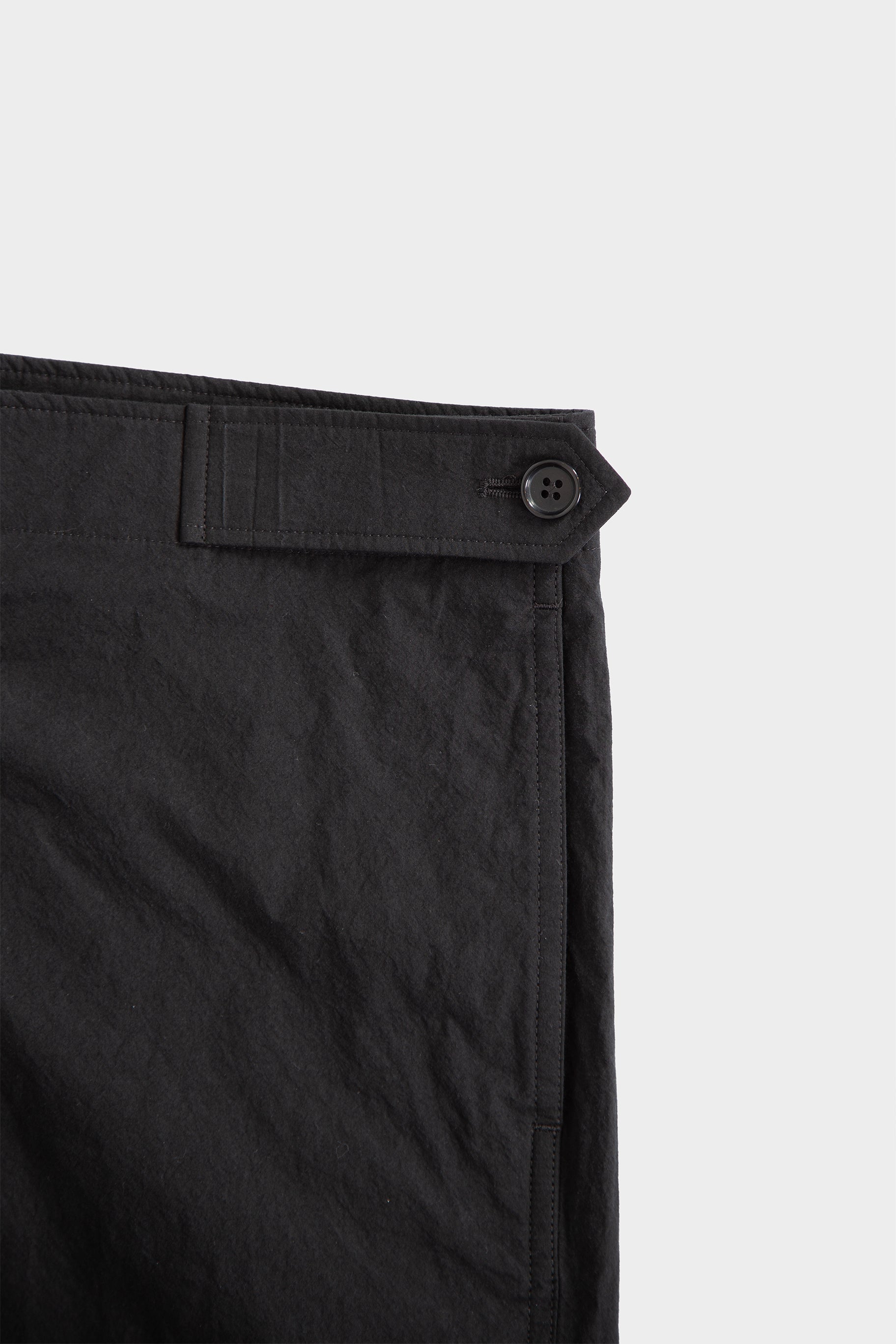 Bermuda nero in popeline di cotone con vita regolabile