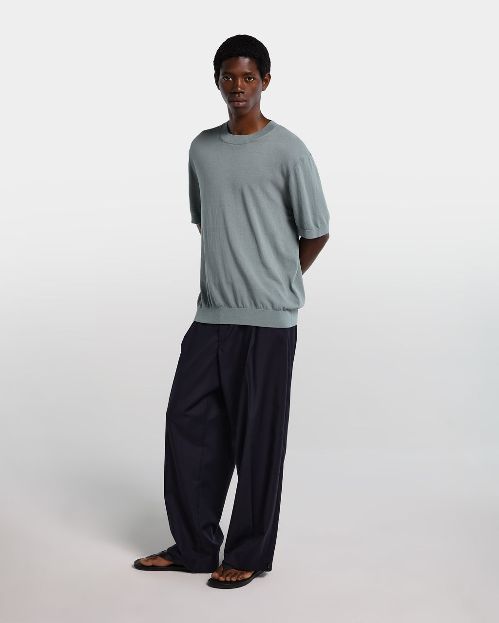 T-shirt in maglia verde salvia
