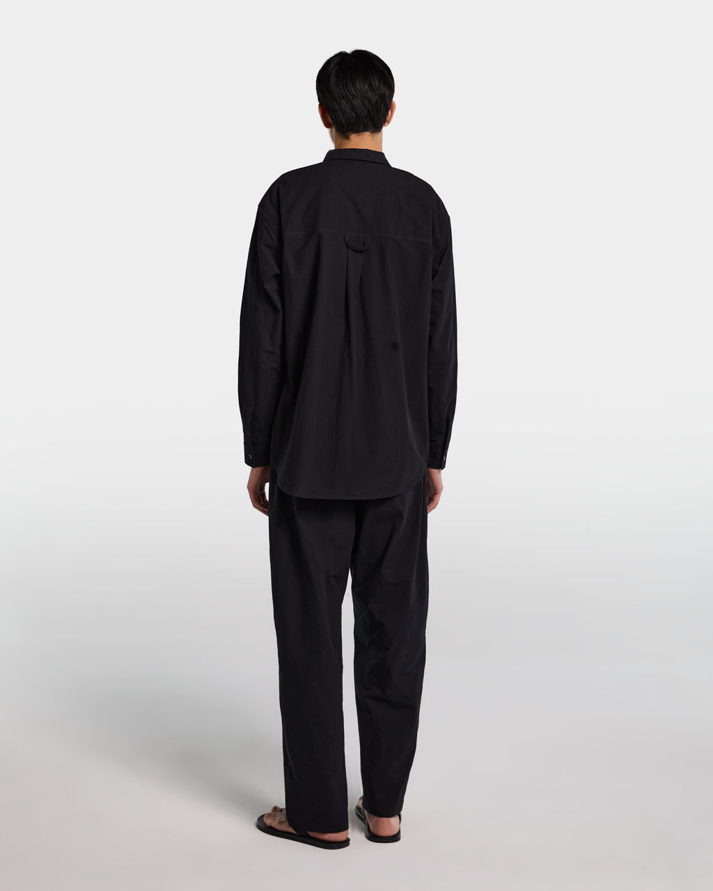 Overshirt nera in popeline di cotone