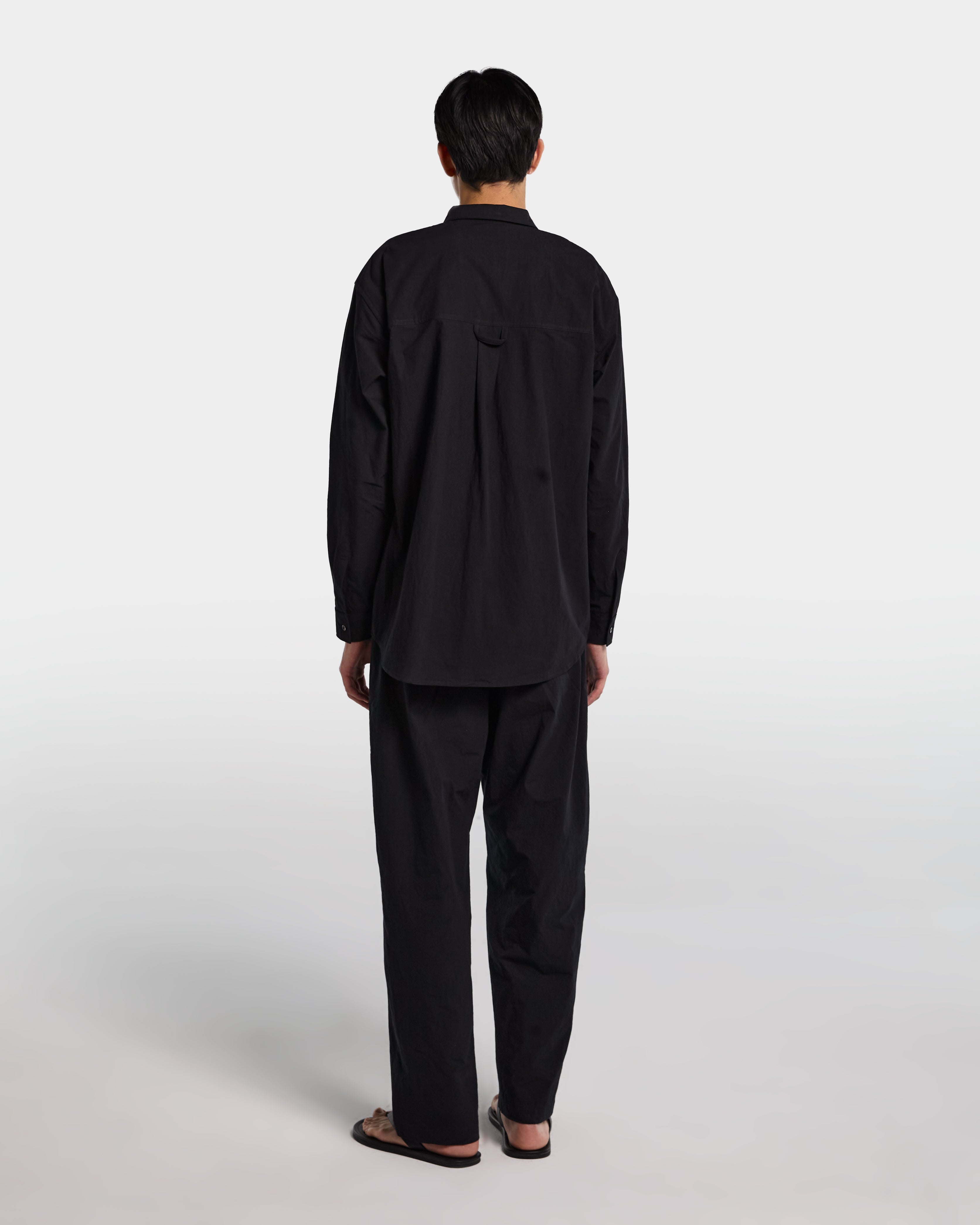 Overshirt nera in popeline di cotone