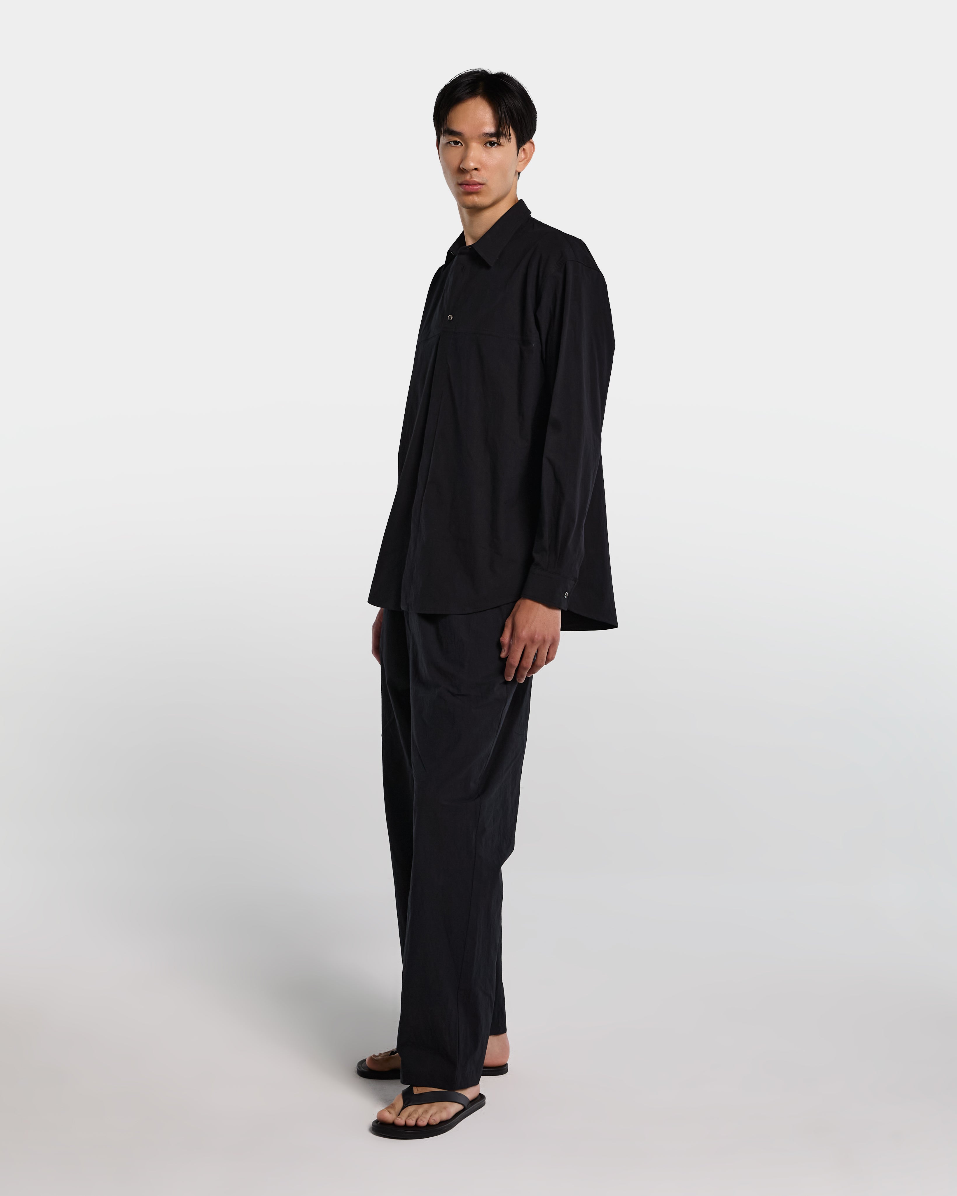 Overshirt nera in popeline di cotone