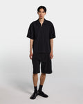 Camicia nera in popeline con zip e maniche corte
