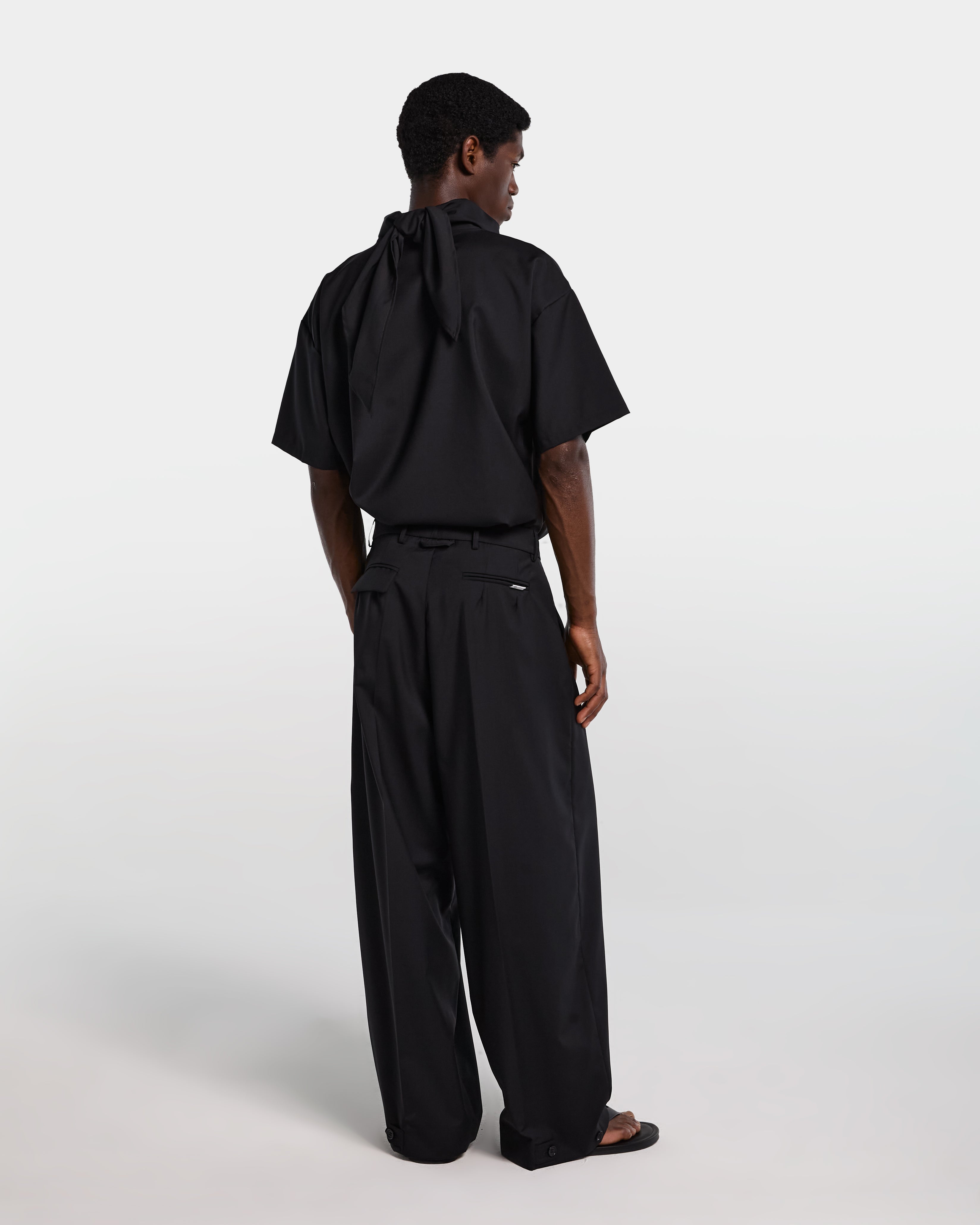 Pantalone nero in frescolana