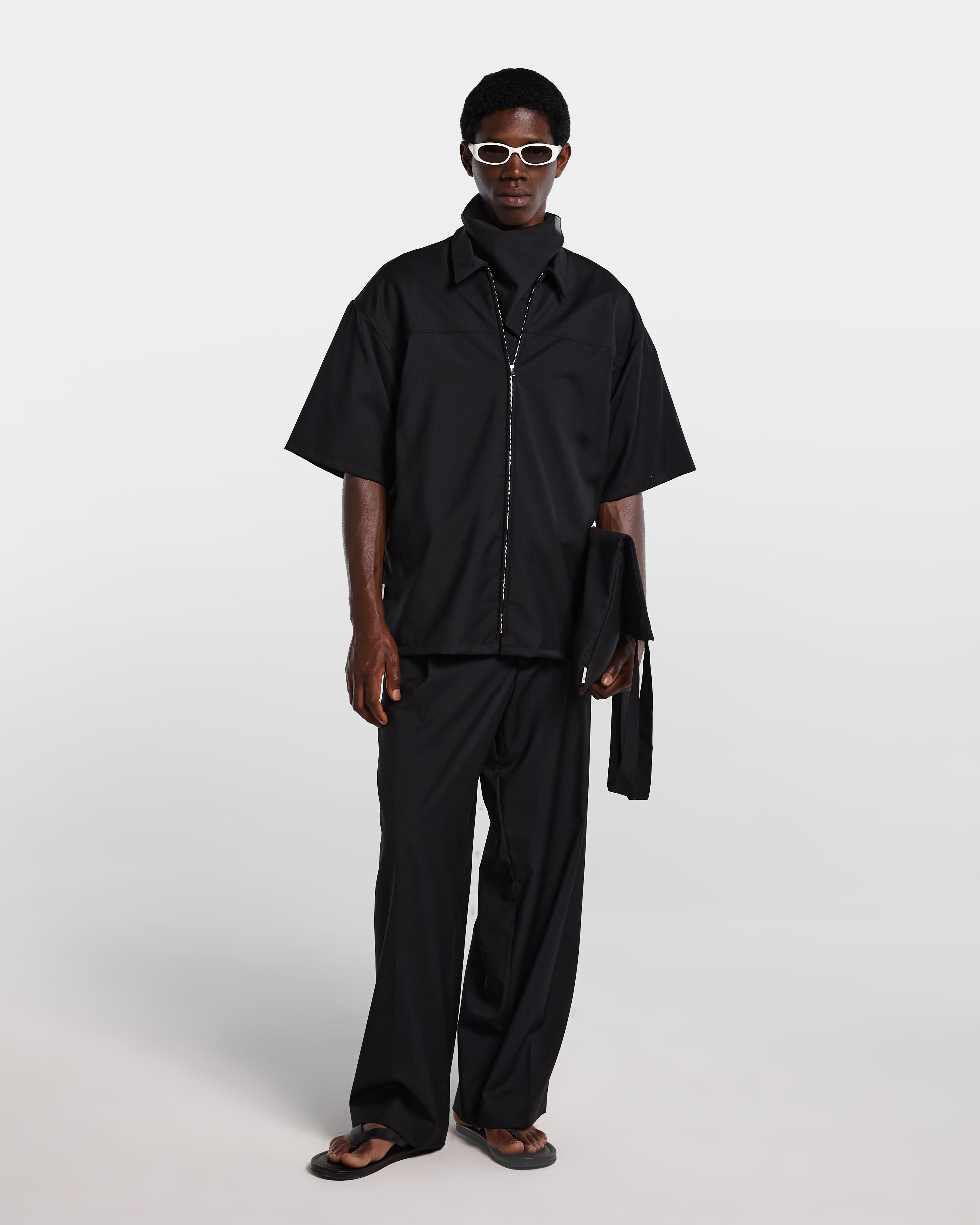 Pantalone nero in frescolana