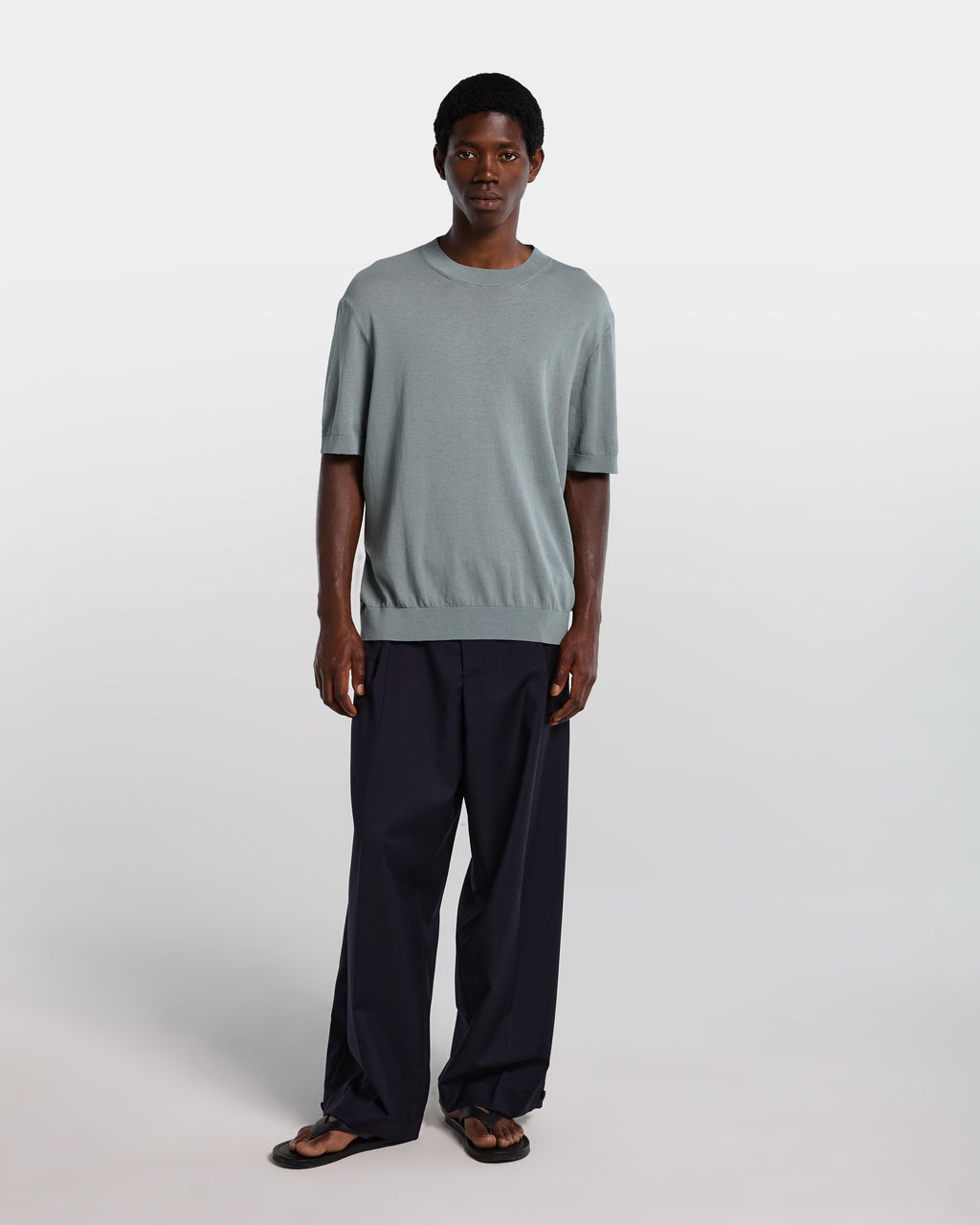 T-shirt in maglia verde salvia