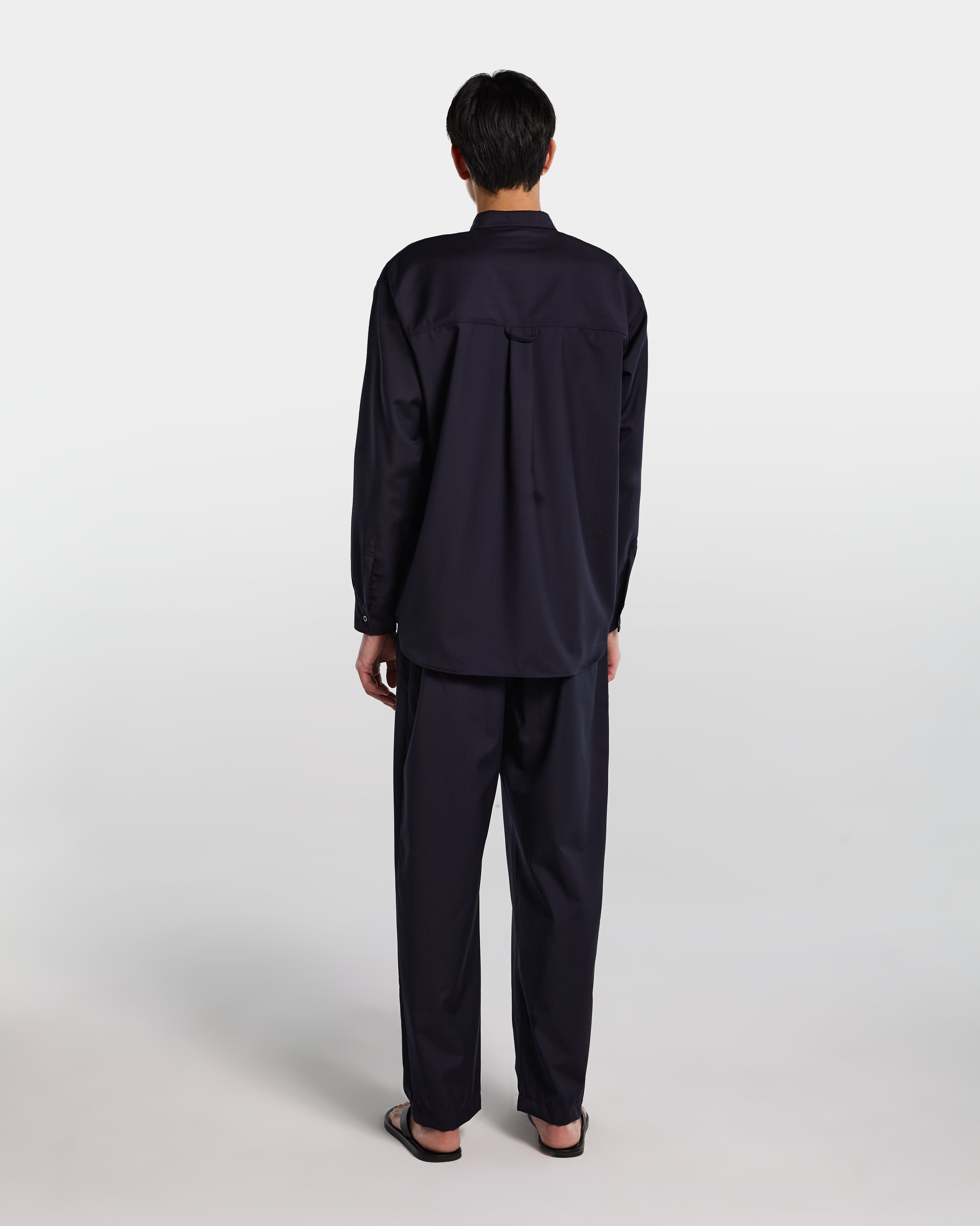 Overshirt in frescolana blu navy con maniche lunghe