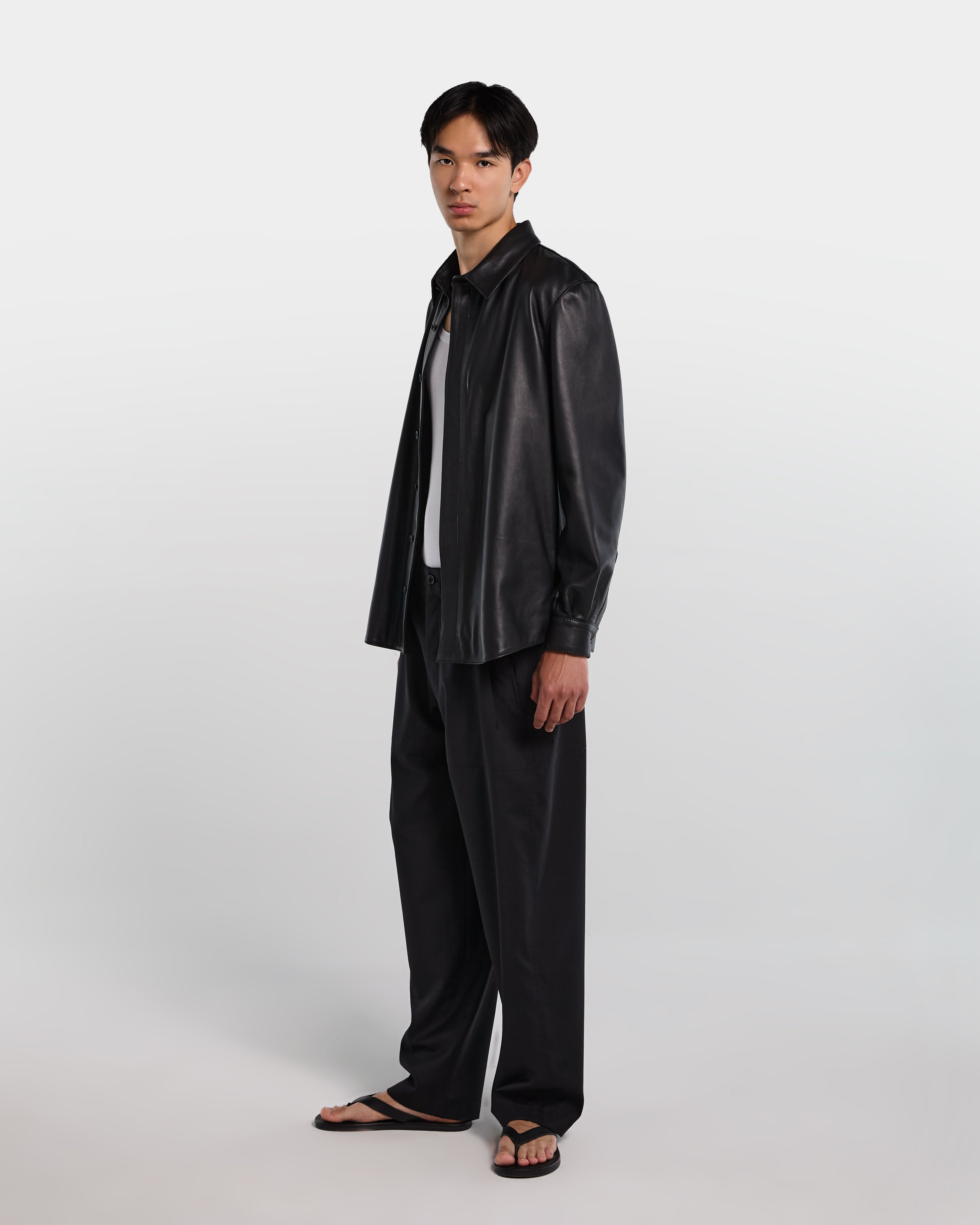 Camicia relaxed fit in pelle nera