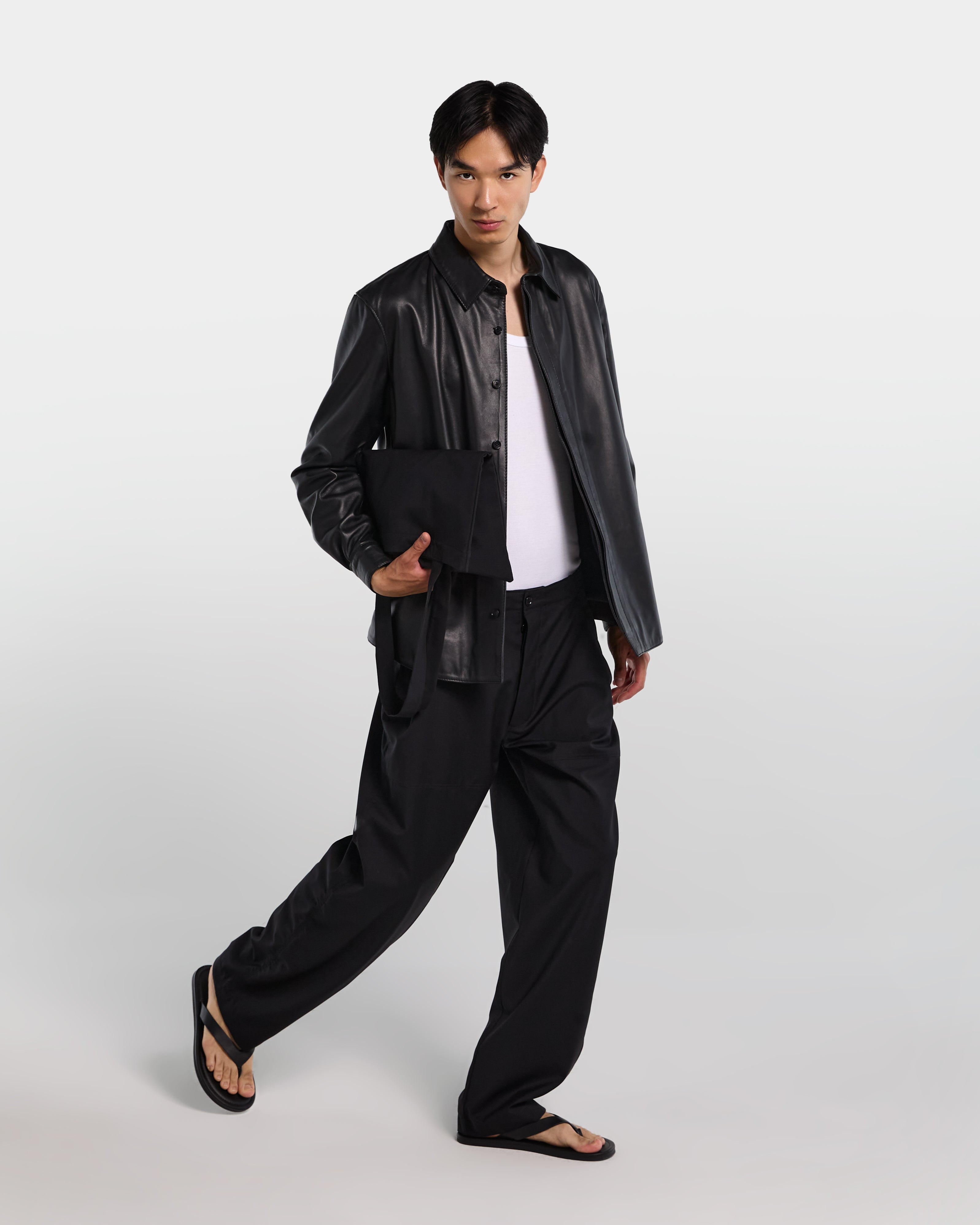 Camicia relaxed fit in pelle nera