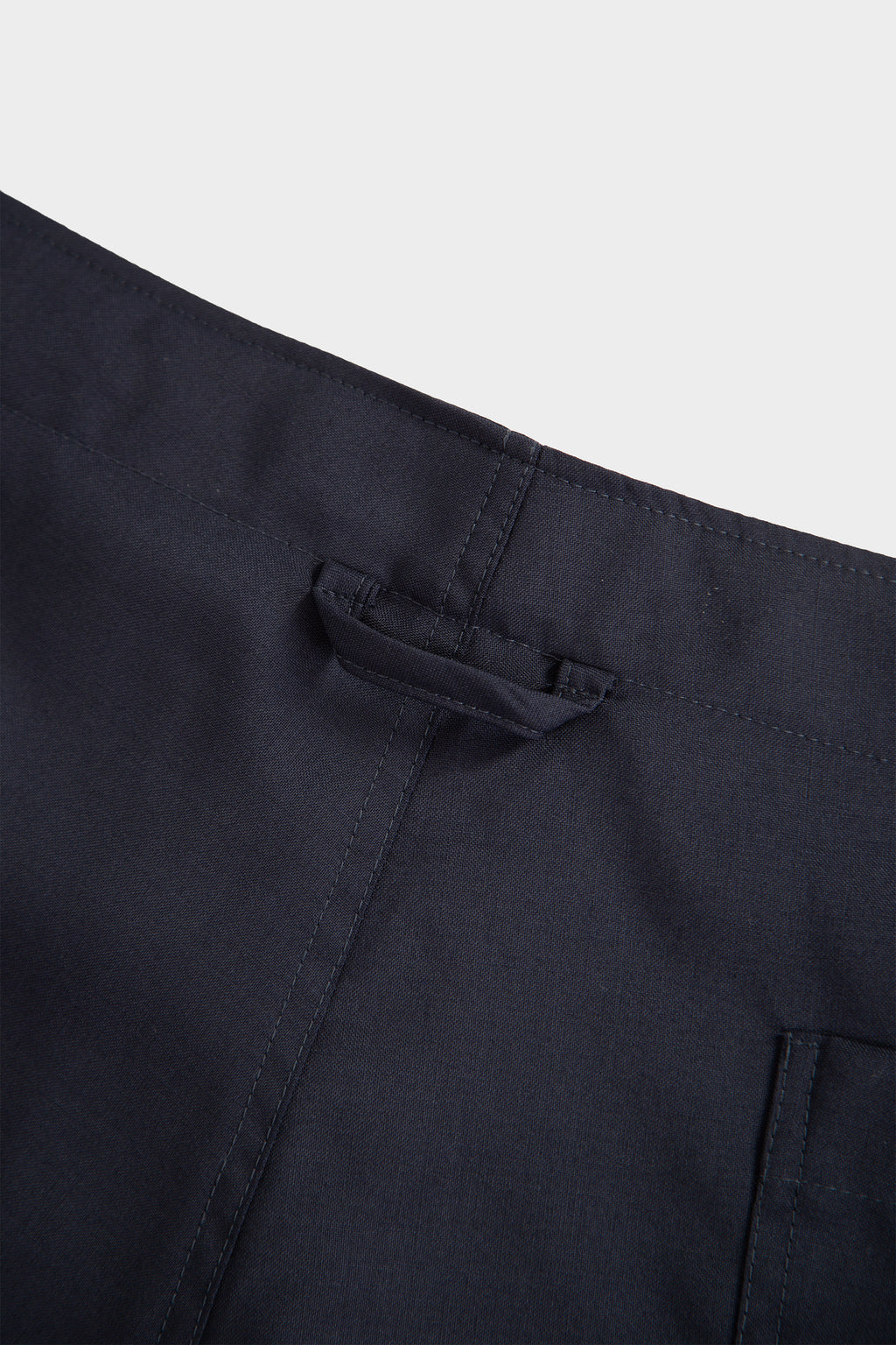 Pantalone in frescolana blu navy con vita regolabile