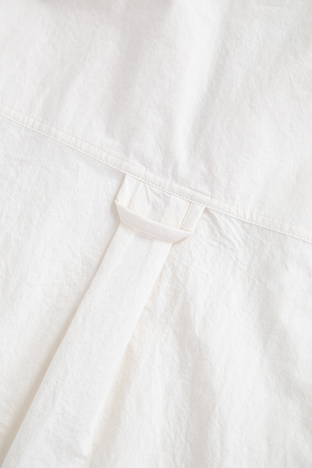 Camicia in popeline panna con zip e maniche corte